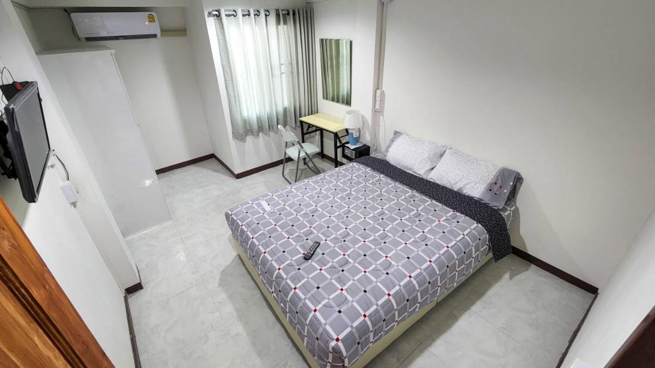 Apartment A4 Dindaeng Banguecoque Exterior foto